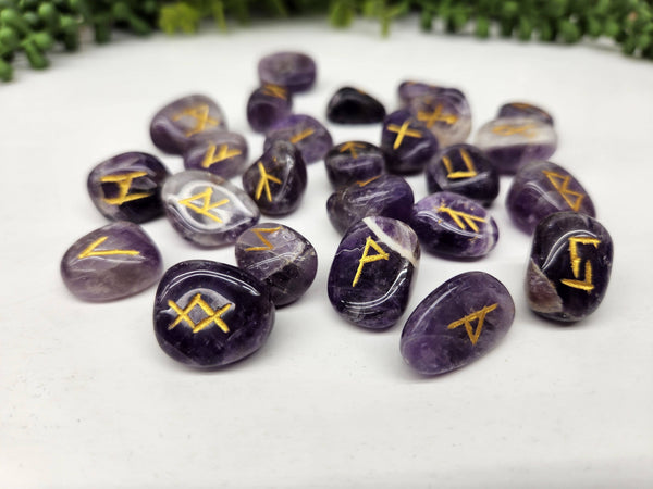 Chevron Amethyst Rune Set