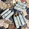 Kiwi Jasper Obelisk