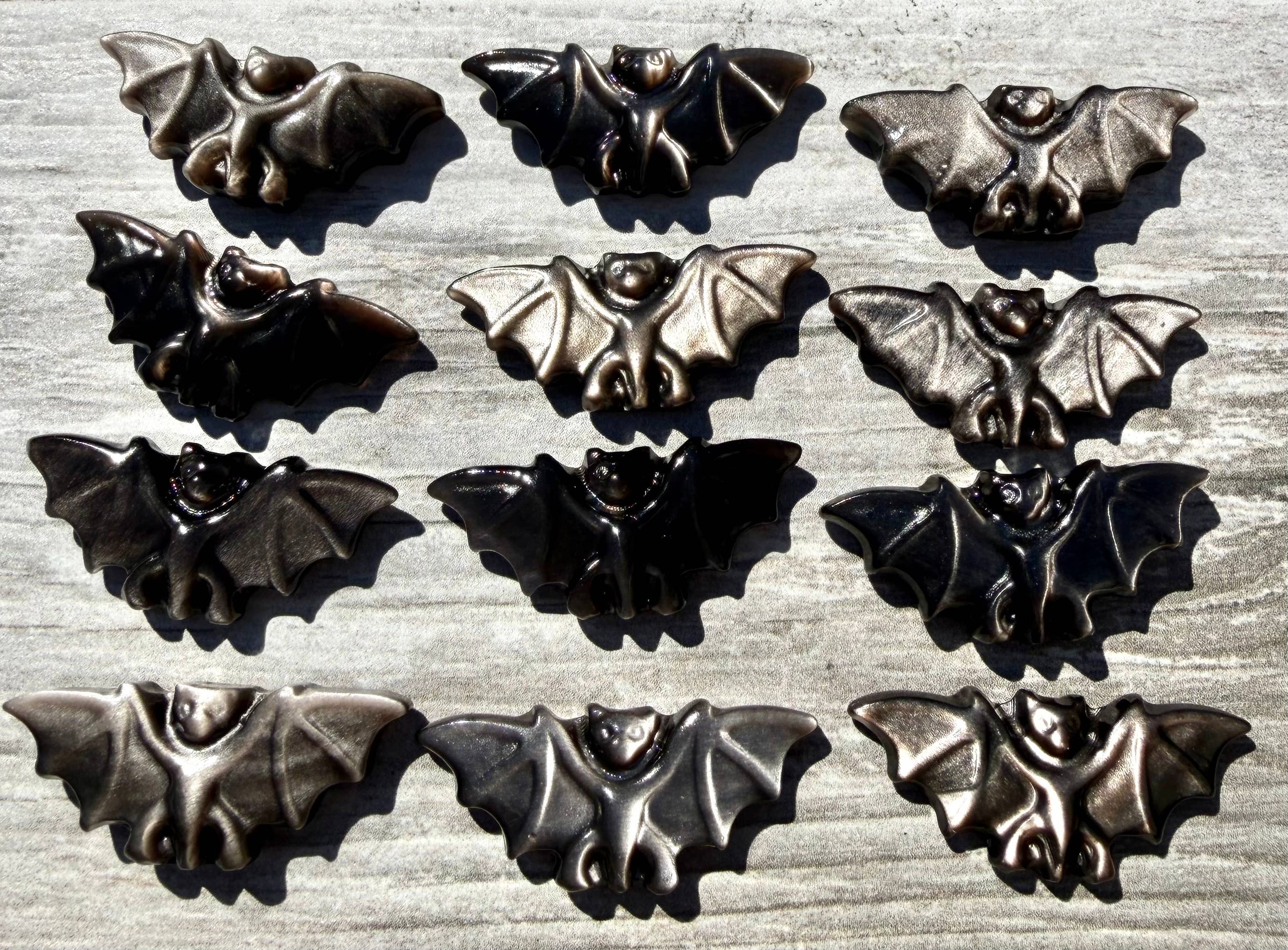 Silver Sheen Obsidian Bat