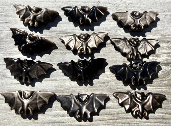 Silver Sheen Obsidian Bat