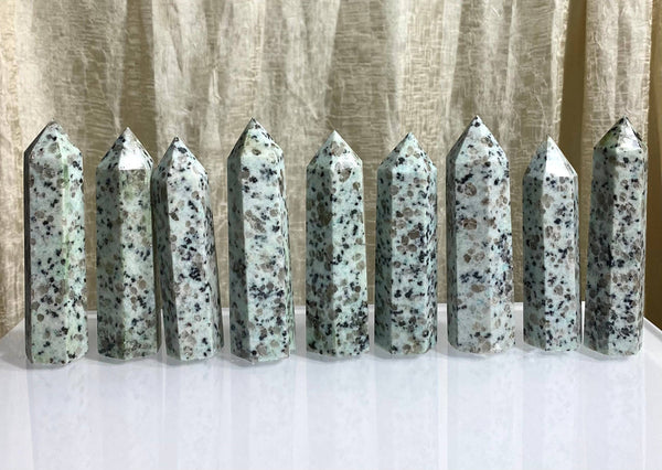 Kiwi Jasper Obelisk