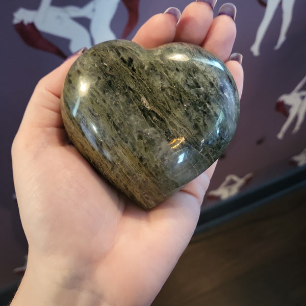 Green quartz heart